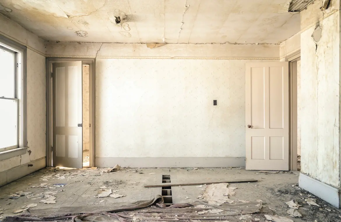 Waste disposal crew managing a cleanout project in St. Rose